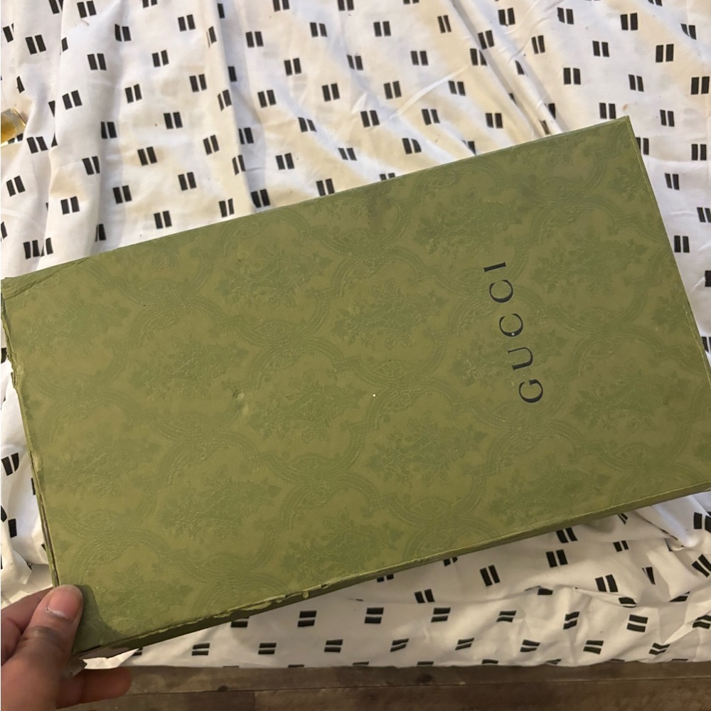 Gucci Green Sneaker Box